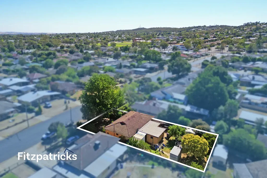 10 Bruce Street, Tolland, NSW 2650