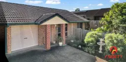 4/4 ROSEGUM PLACE, Redbank Plains