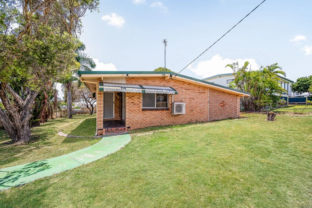 33 Wistari Street, Clinton, QLD 4680