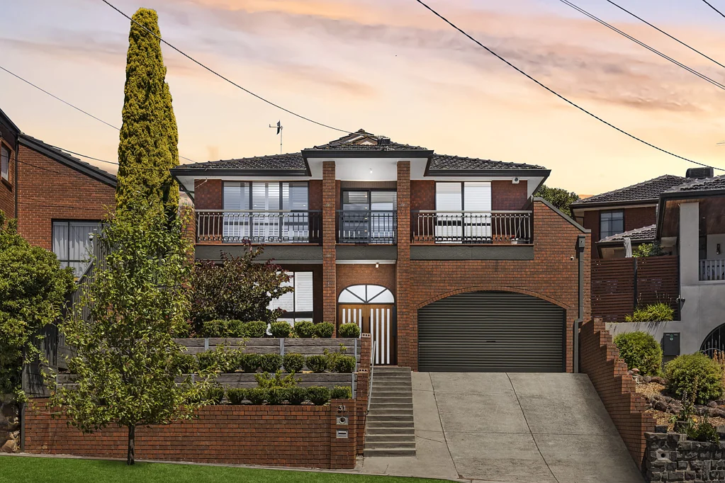 31 Moorna Drive, Airport West, VIC 3042