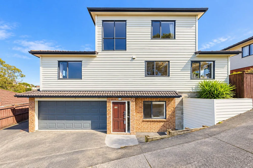 Mount Roskill 4 Bedroom Vendor Has Bought – Highly Motivated to Sell!