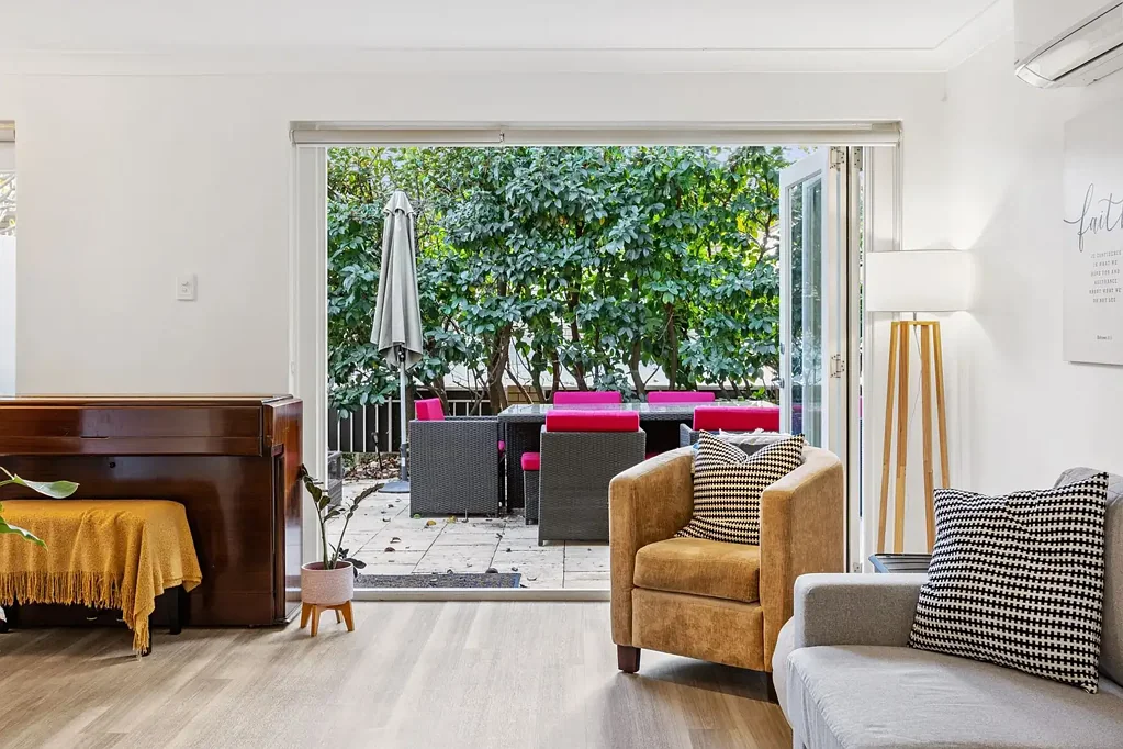 Mosman Park 3 Bedroom Light filled, 3-bedroom courtyard villa