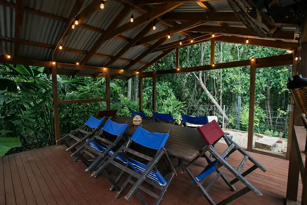 Mission Beach 3બેડરૂમ 175 Meters to the Beach with Pool Backing onto Reserve !