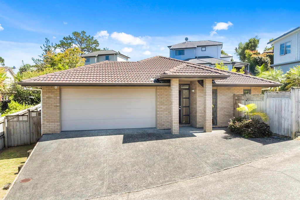 8 Carol Lee Place, Albany, North Shore City, Auckland