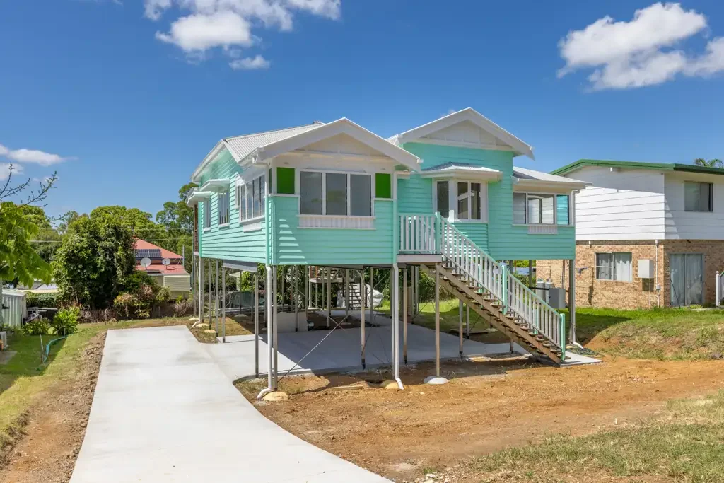 Kilcoy 3Moenga Charming 1930s Renovated Queenslander in Convenient Location