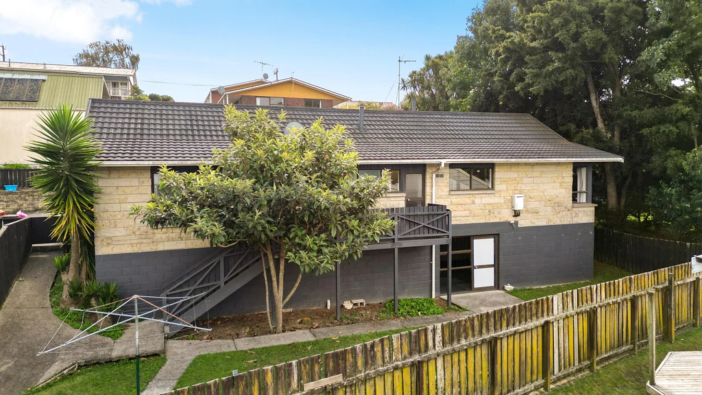 Nawton 4房  Freehold 4 Bedroom Brick & Tile Family Haven!