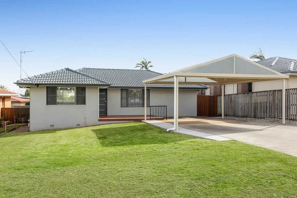 Rangeville 3部屋 Spacious Family Living with Dual Living Potential