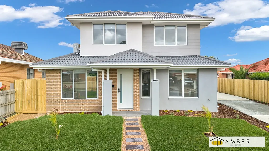 Thomastown 3 Bedroom Contemporary Living, Unbeatable Location!!!