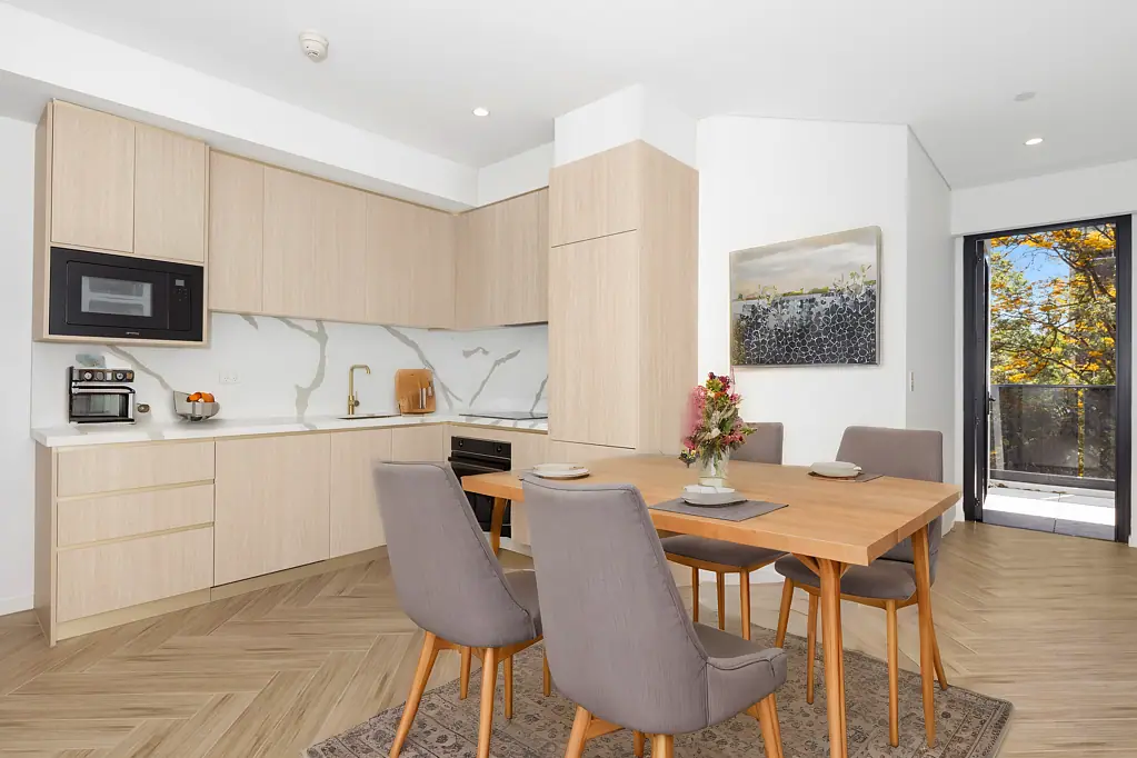 MODERN TWO-BEDROOM APARTMENT | CONVENIENCE AT YOUR DOORSTEP
