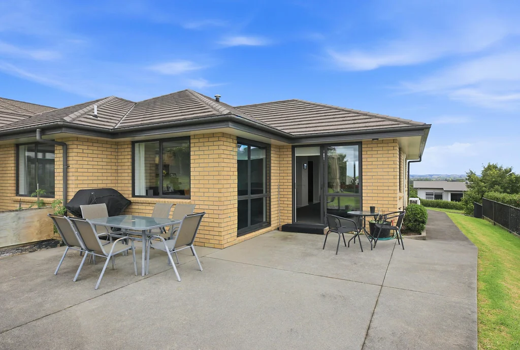 Otorohanga 3Phòng ngủ Modern Brick Home + Motivated Vendors = Opportunity