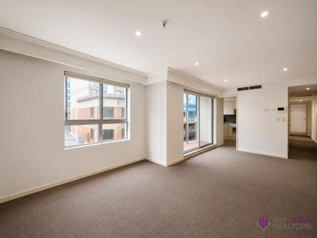 *DEPOSIT TAKEN* Spacious Two Bedroom Apartment in the Heart of Sydney CBD