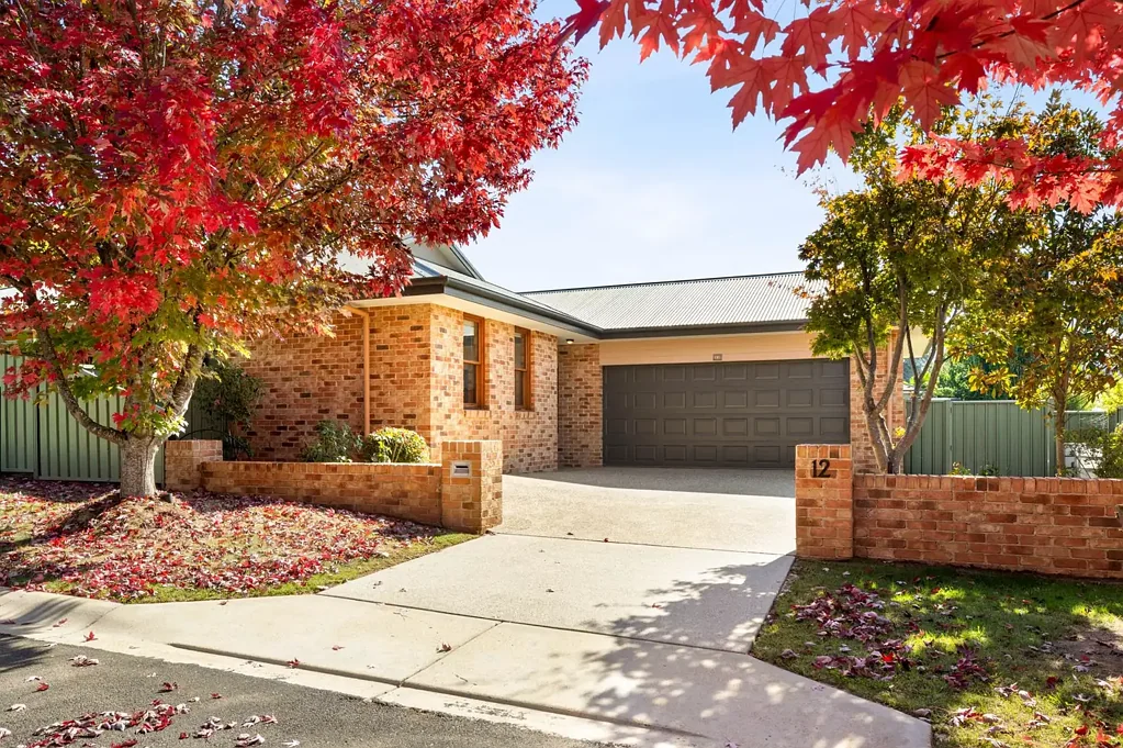 12 Three Peaks Rise, Bright, VIC 3741