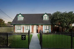 6 Glenelg Drive, Clayton South