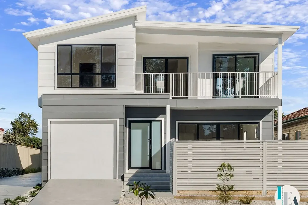 Lake Illawarra 3房  Like a lakeside lifestyle? Brand new, move in, ready to go!