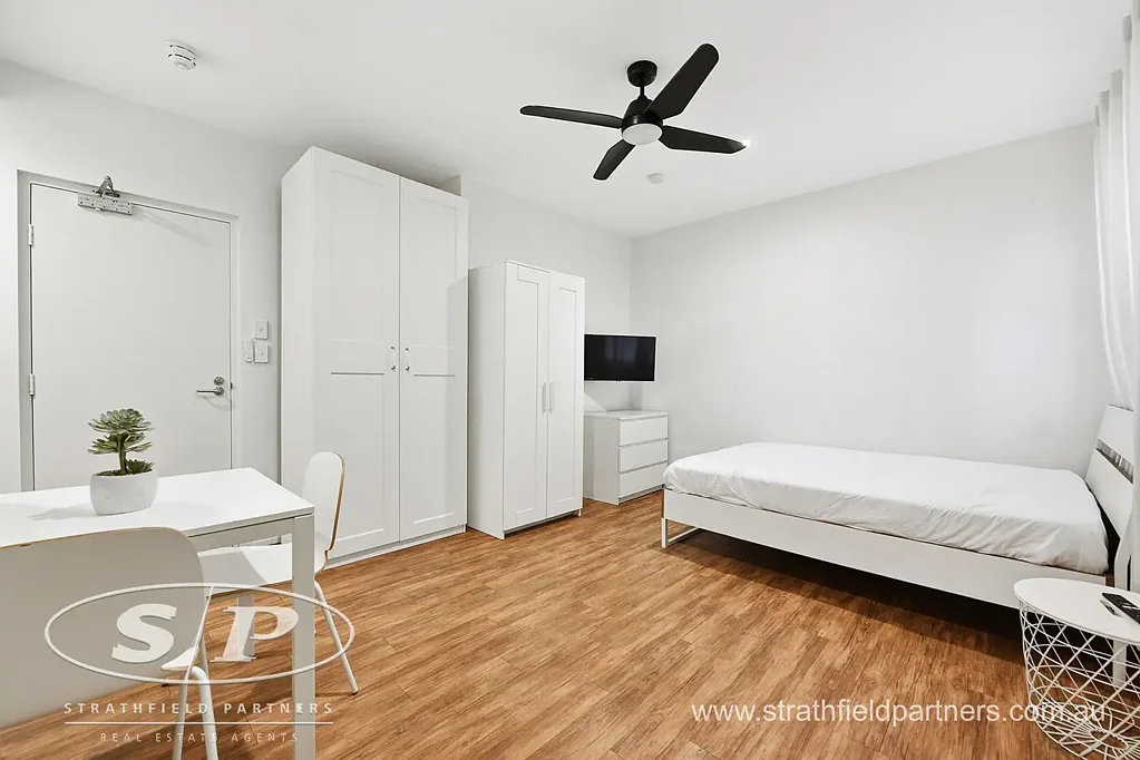 FULLY FURNISHED STUDIO