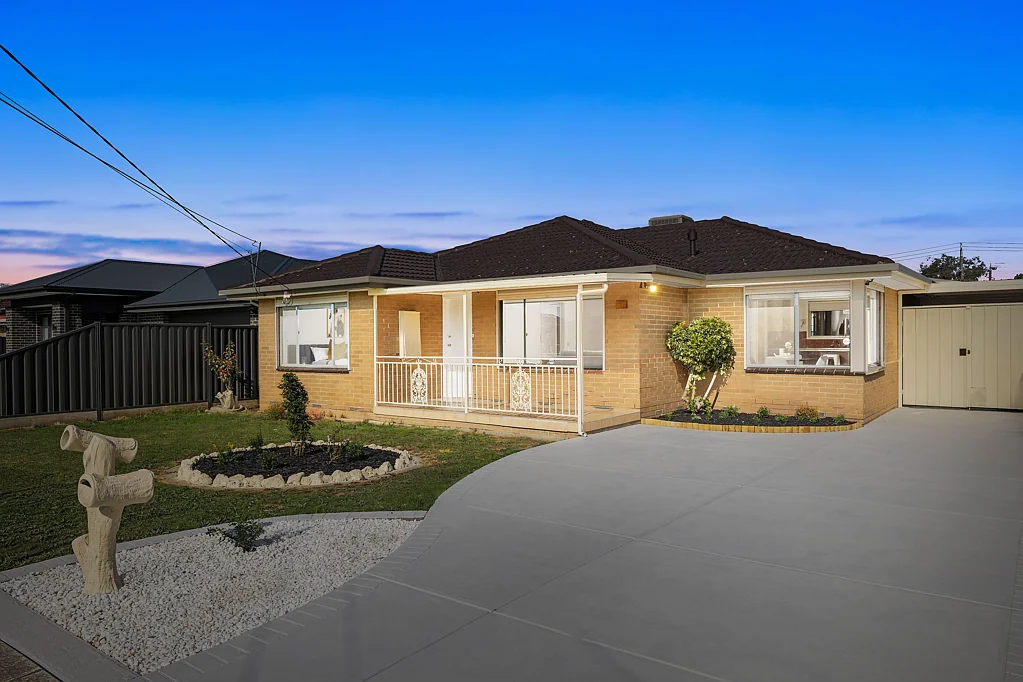 37 Mindoro Crescent, Lalor, VIC 3075