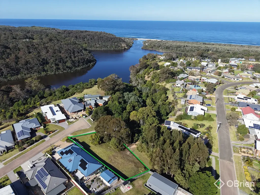 Lake Bunga Nature, Space & Seaside Serenity.