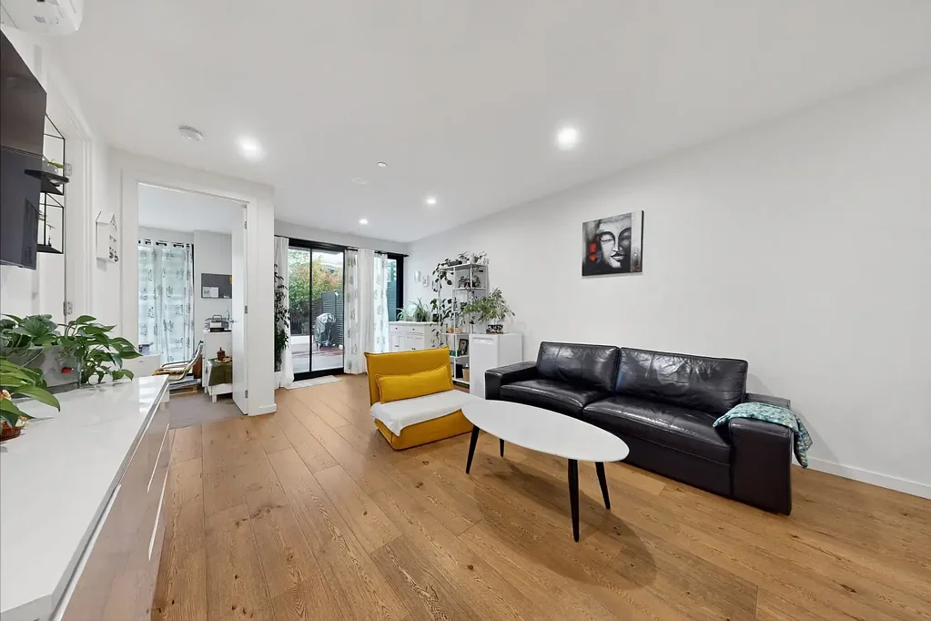 Stylish & Spacious Living in the Heart of McKinnon