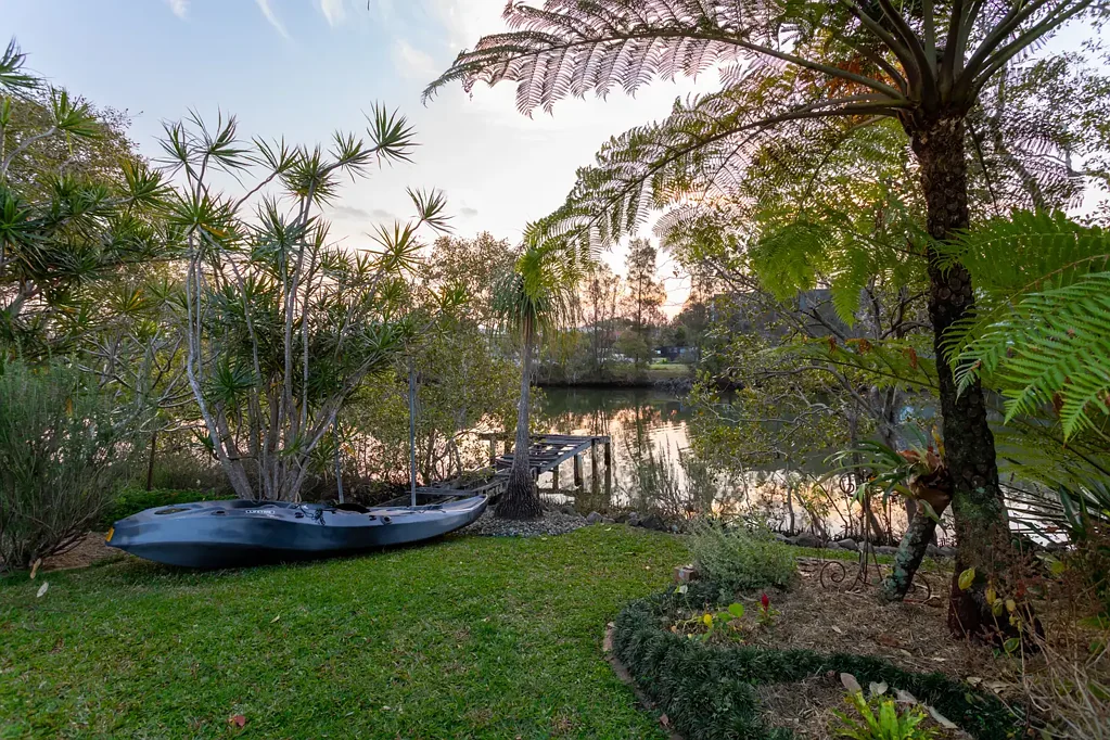 Currumbin Waters 4Zimmer Affordable Waterfront Paradise