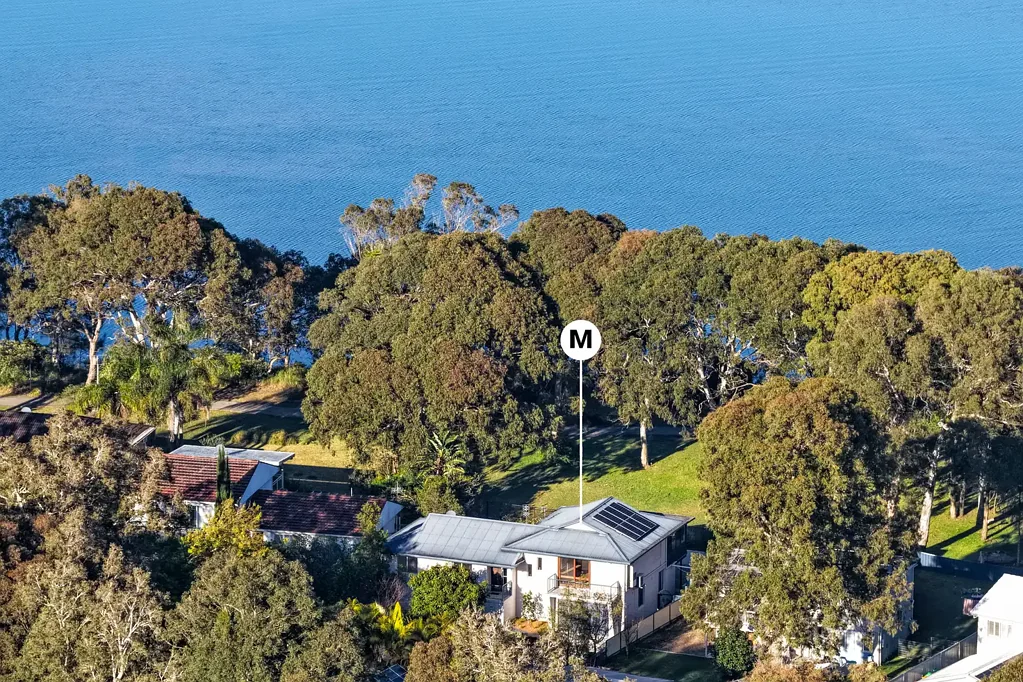 Buff Point 4ਬੈੱਡਰੂਮ Elevated waterfront living, 60 minutes from Greater Sydney