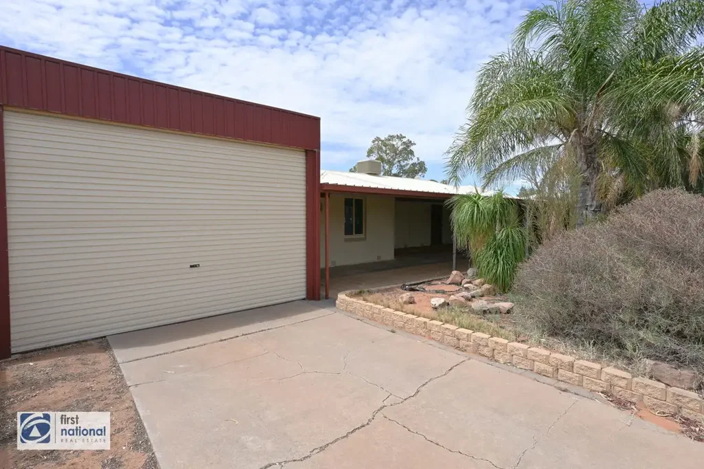 Port Augusta 5房  Expansive Family Home Offering Comfort, Convenience & Unmatched Storage
