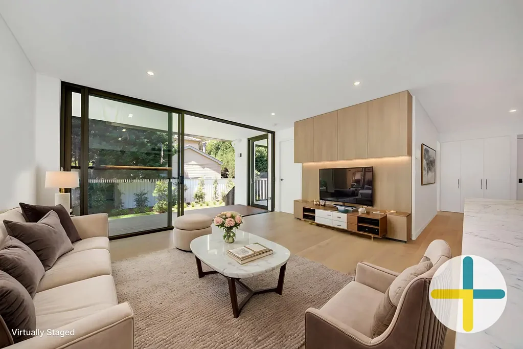 Luxurious Garden Apartment in Convenient Setting