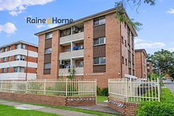 4/3 Drummond Street, Warwick Farm