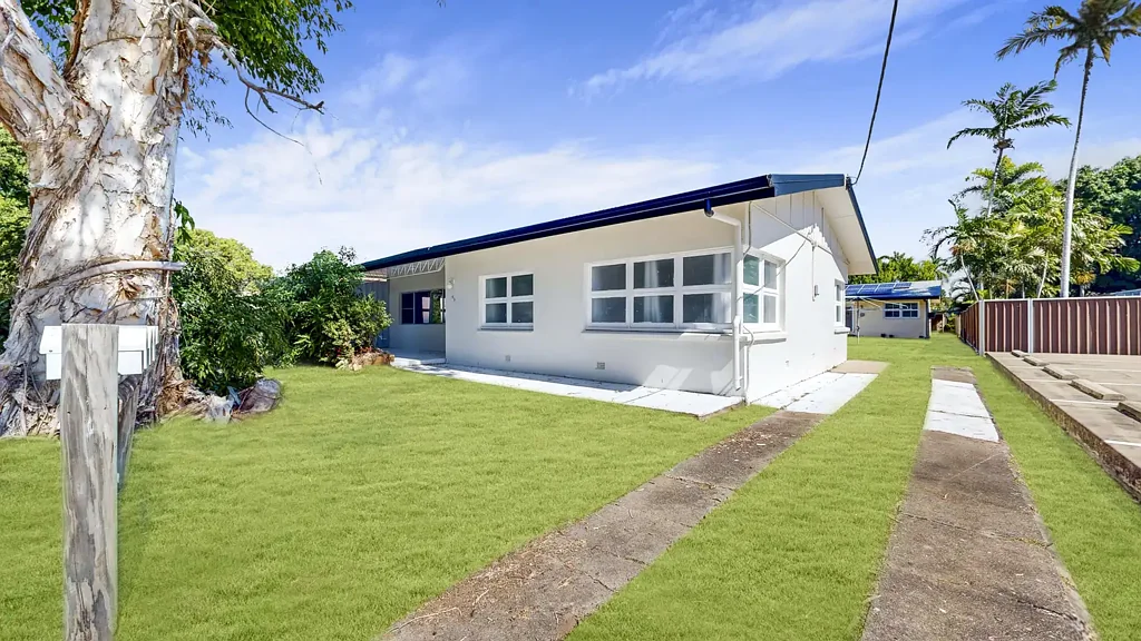 Spacious Three Bedroom Unit Conveniently Located