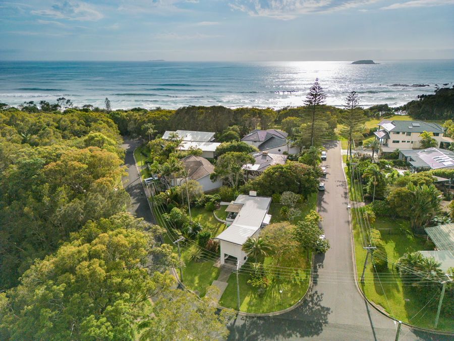 1 POINCIANA AV, SAPPHIRE BEACH NSW 2450, 0 Kuwarto, 0 Banyo, House