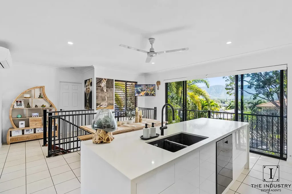 Trinity Beach 4ਬੈੱਡਰੂਮ Tropical oasis on Lookout Terrace