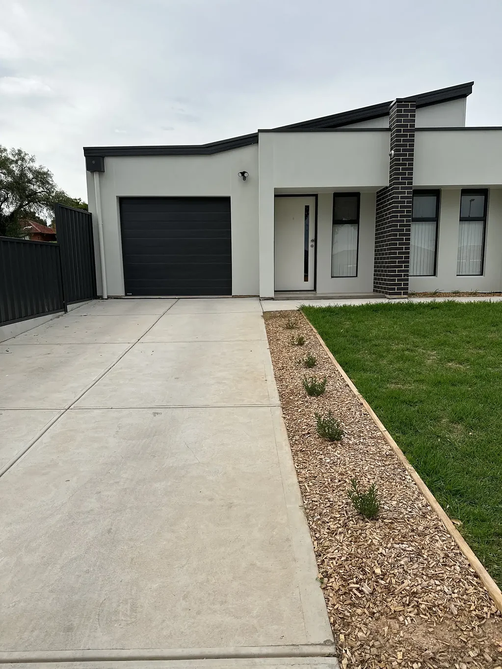 Elizabeth Park 3ਬੈੱਡਰੂਮ THIS ONE IS STUNNING