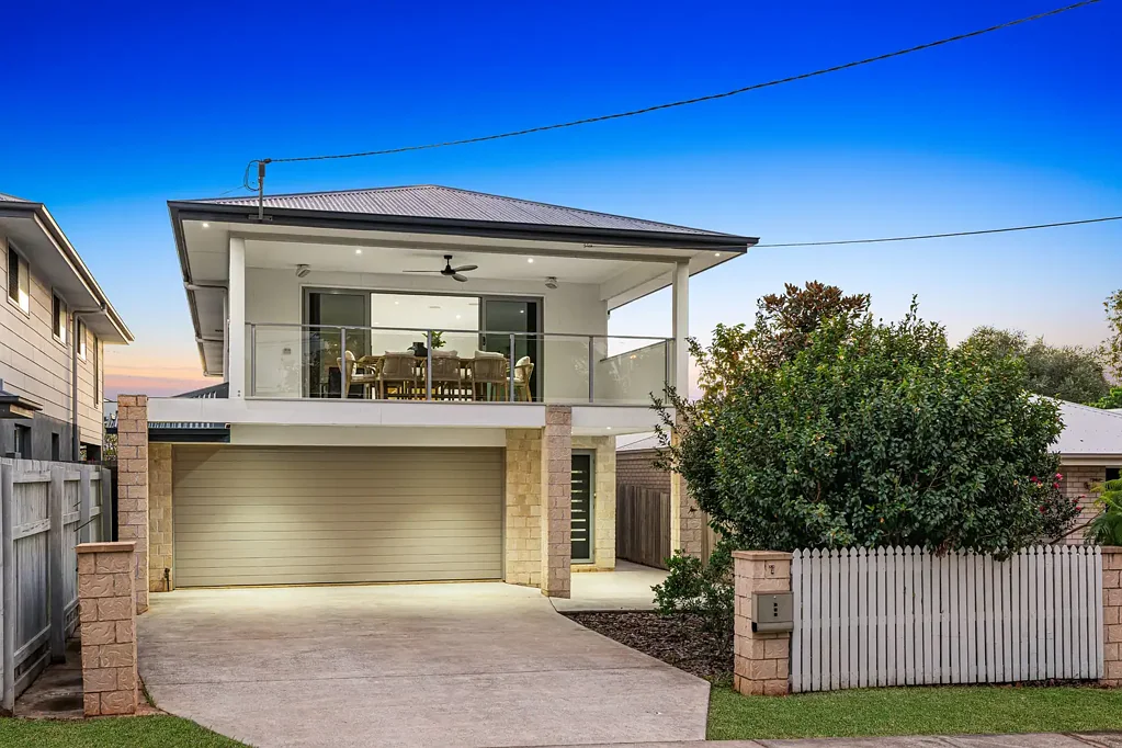 Wellington Point 4ਬੈੱਡਰੂਮ Contemporary Family Living in Leafy Wellington Point