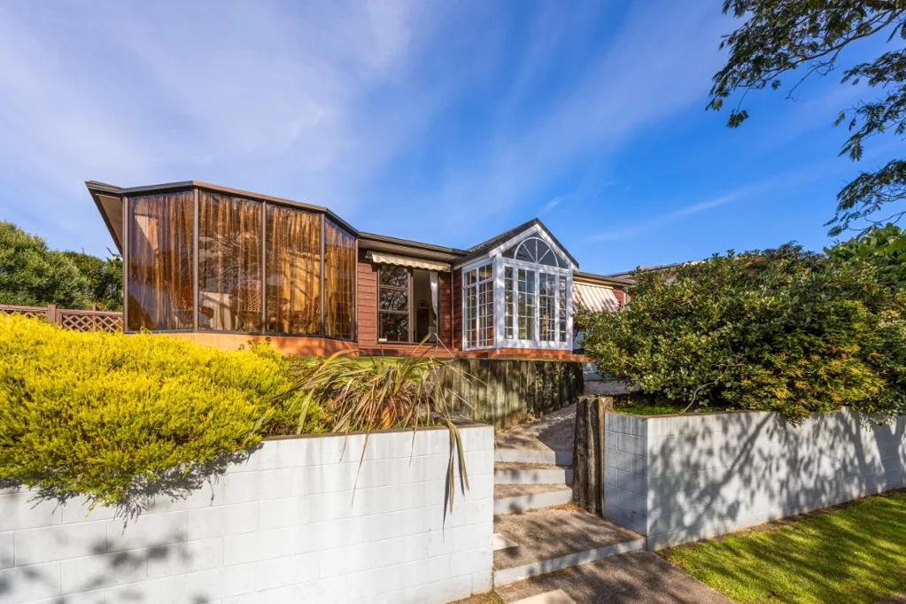 Whalers Gate 3Moenga All Reasonable Offers Considered!