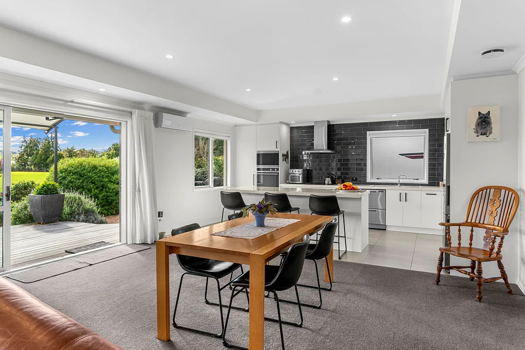 Mangawhai 3Moenga Privacy meets convenience