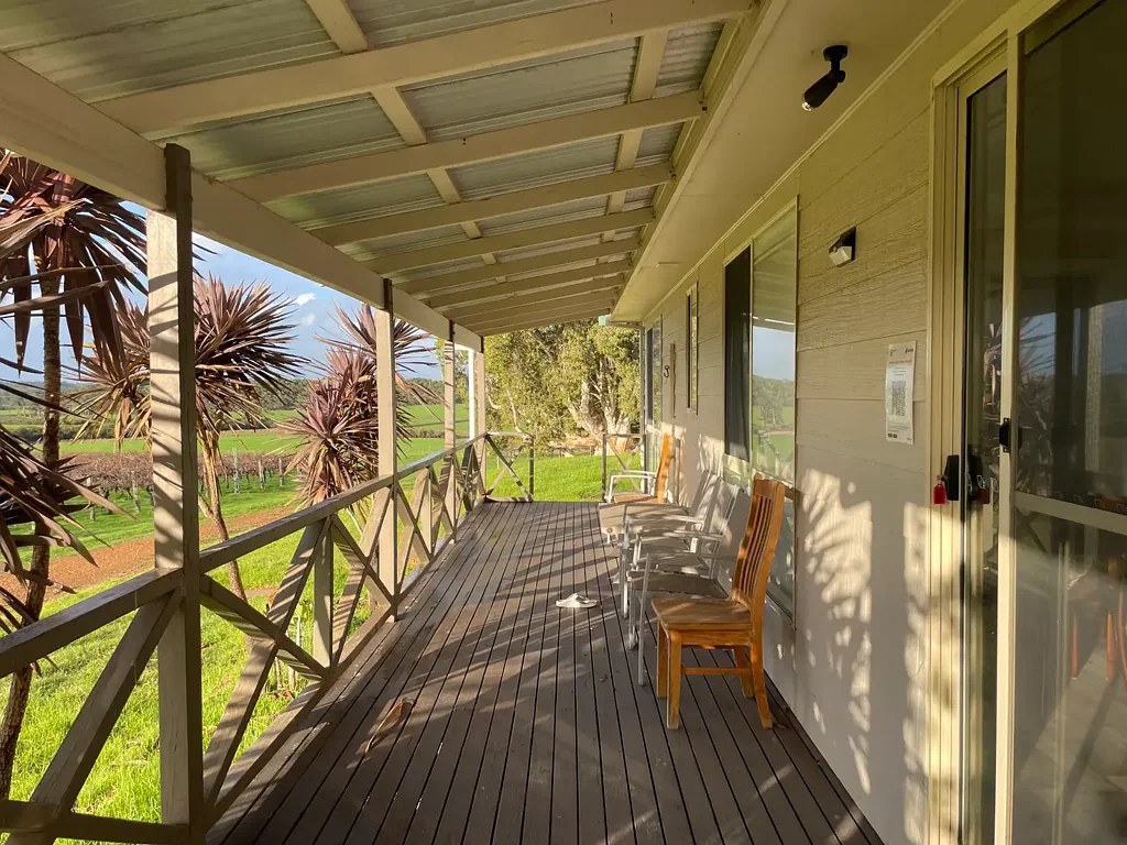 Fully furnished character cottage!