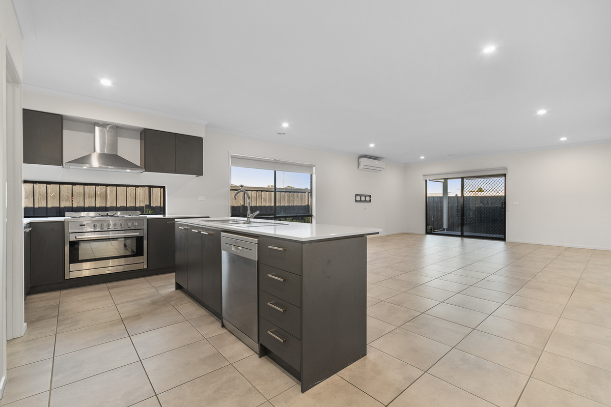 30 DIPLOMAT CR, CRANBOURNE SOUTH VIC 3977, 0 phòng ngủ, 0 phòng tắm, House