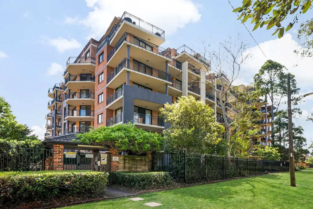 Parramatta 2ਬੈੱਡਰੂਮ Refreshed Secure Apartment With Park Glimpses & Sunny Aspects