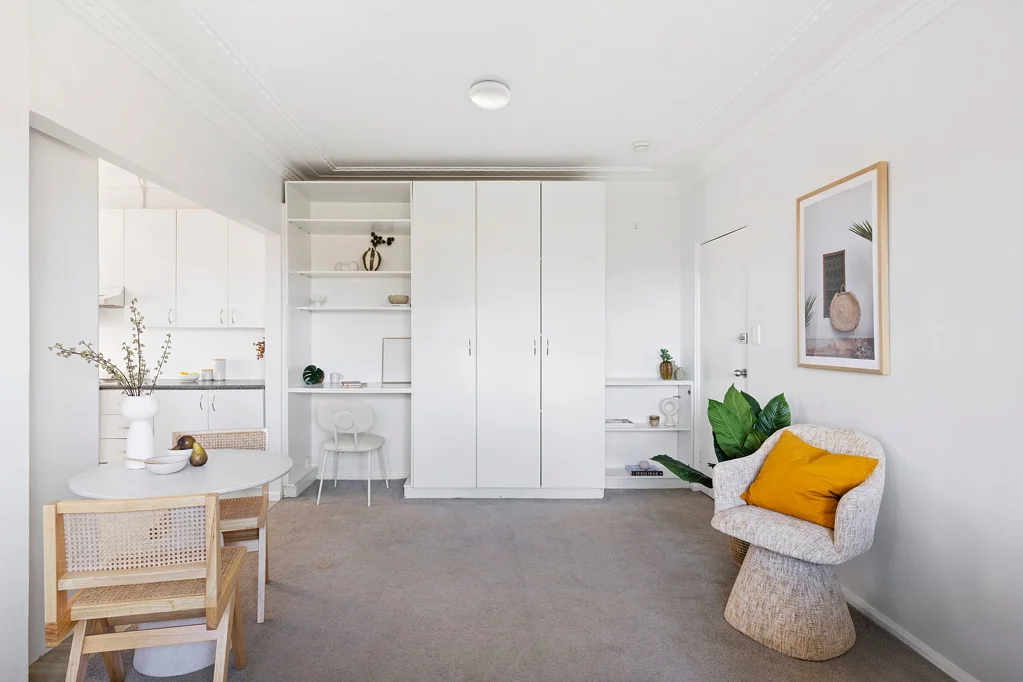 Balgowlah 1कमरा Quietly positioned apartment with space, storage and natural light