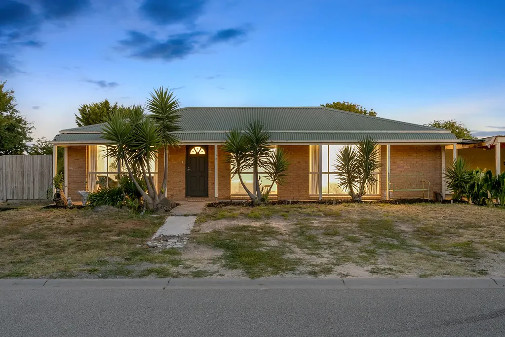 32 Godwin Crescent, Cranbourne North, VIC 3977