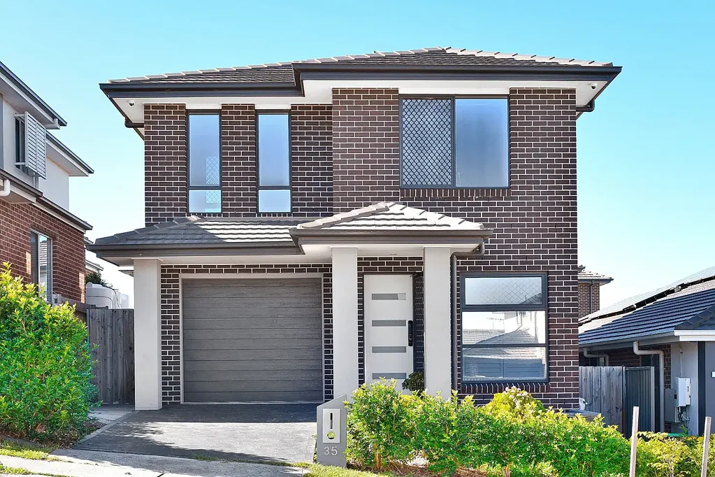 Box Hill 4غرفة نوم Modern 4 Bedroom Double Storey | Move-In Ready Family Home