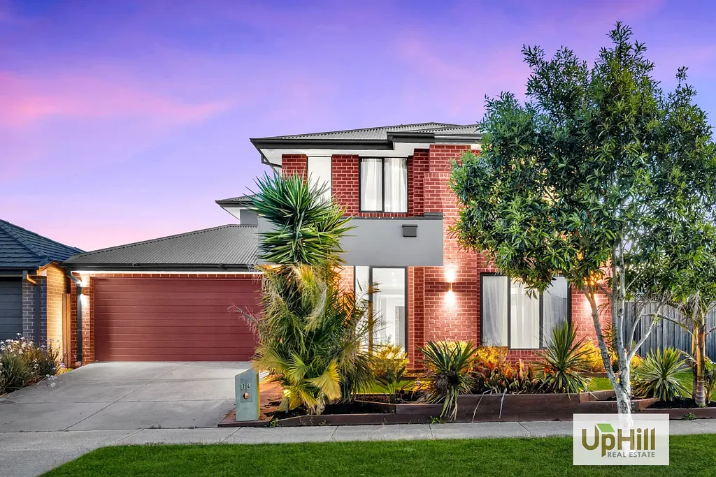 24 Compton Way, Clyde North, VIC 3978