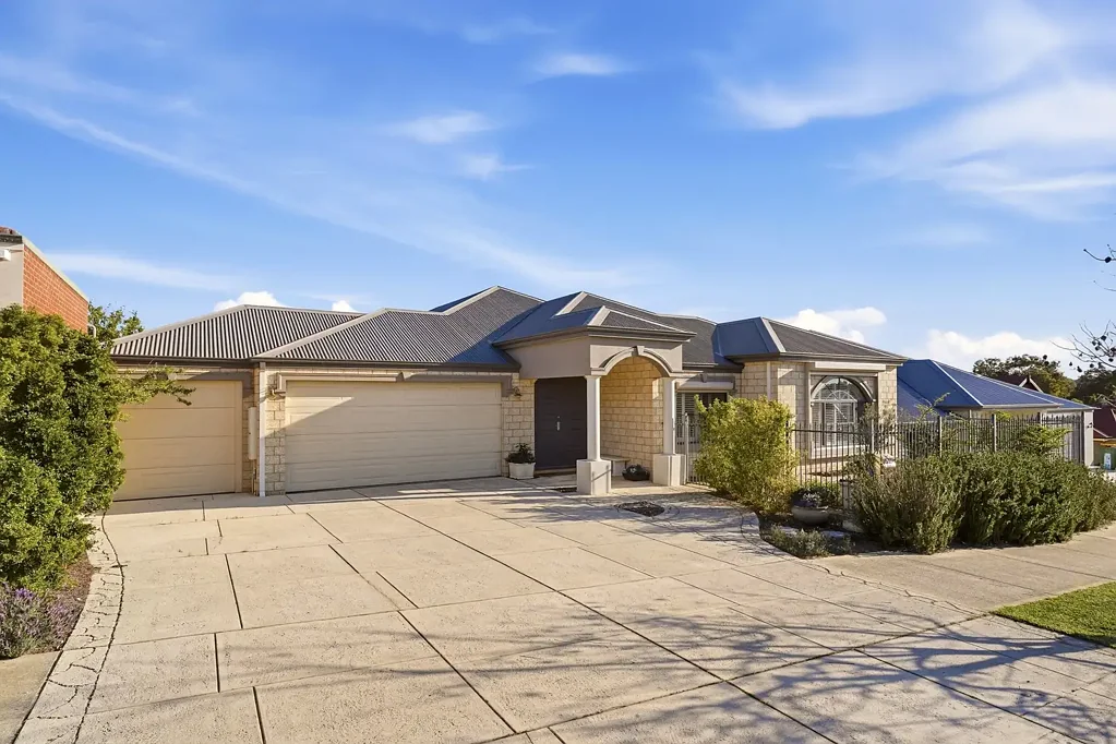 Baldivis 5Kwarto Home Open Cancelled - Under Offer by Shaun Hogarth of Acton Belle Property Rockingham & Baldivis