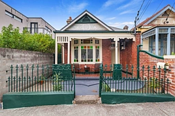 9 Macaulay Road, Stanmore