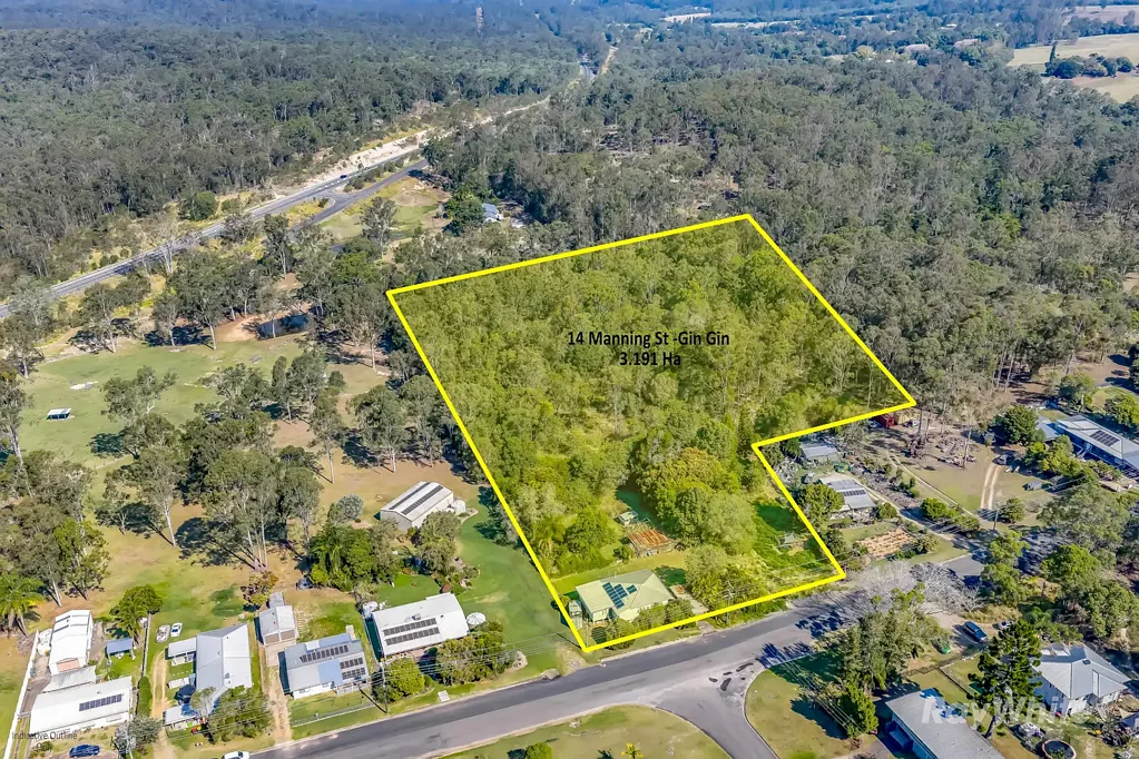 Gin Gin 5房  "Rare 7.88-Acre Site in Central Gin Gin - Zoned Low Density Residential (STCA)"