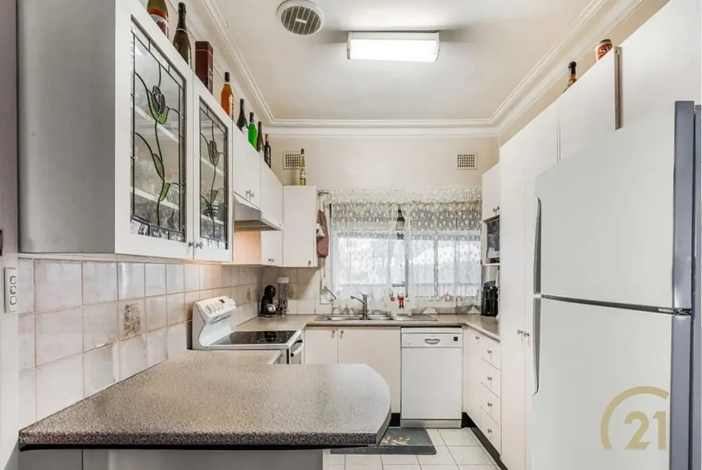 Two Bedroom Family Home - 6 MONTH LEASE ONLY.