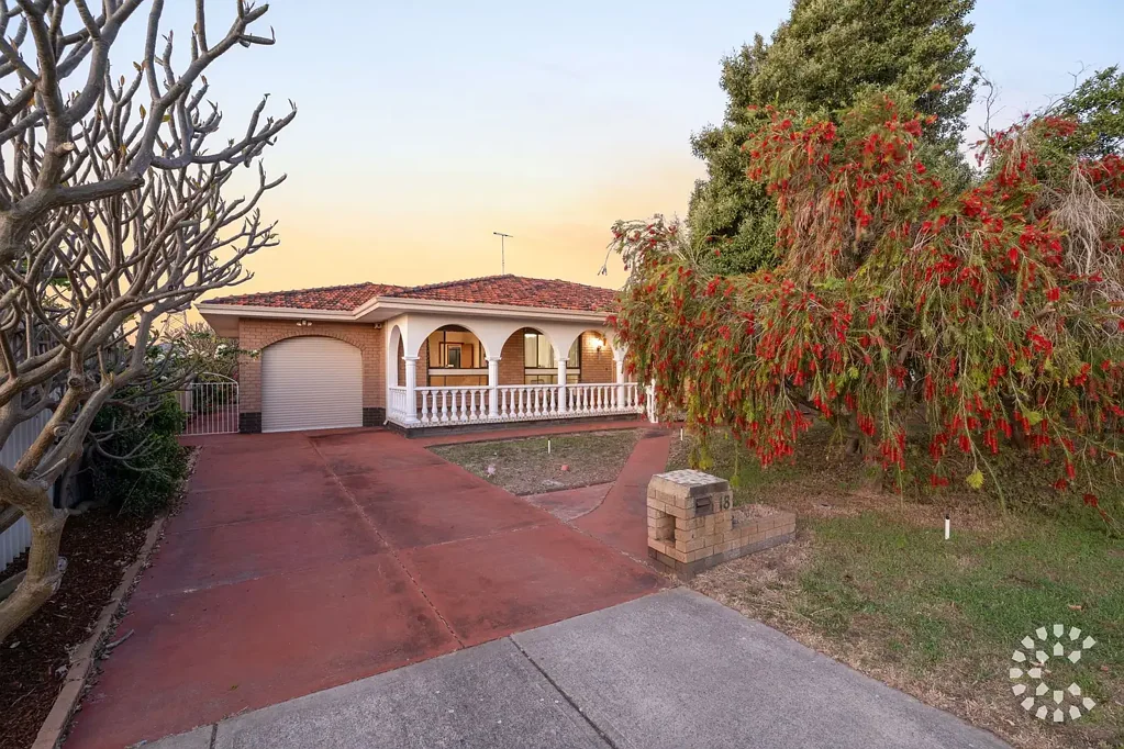 18 Amberley Way, Hamilton Hill, WA 6163