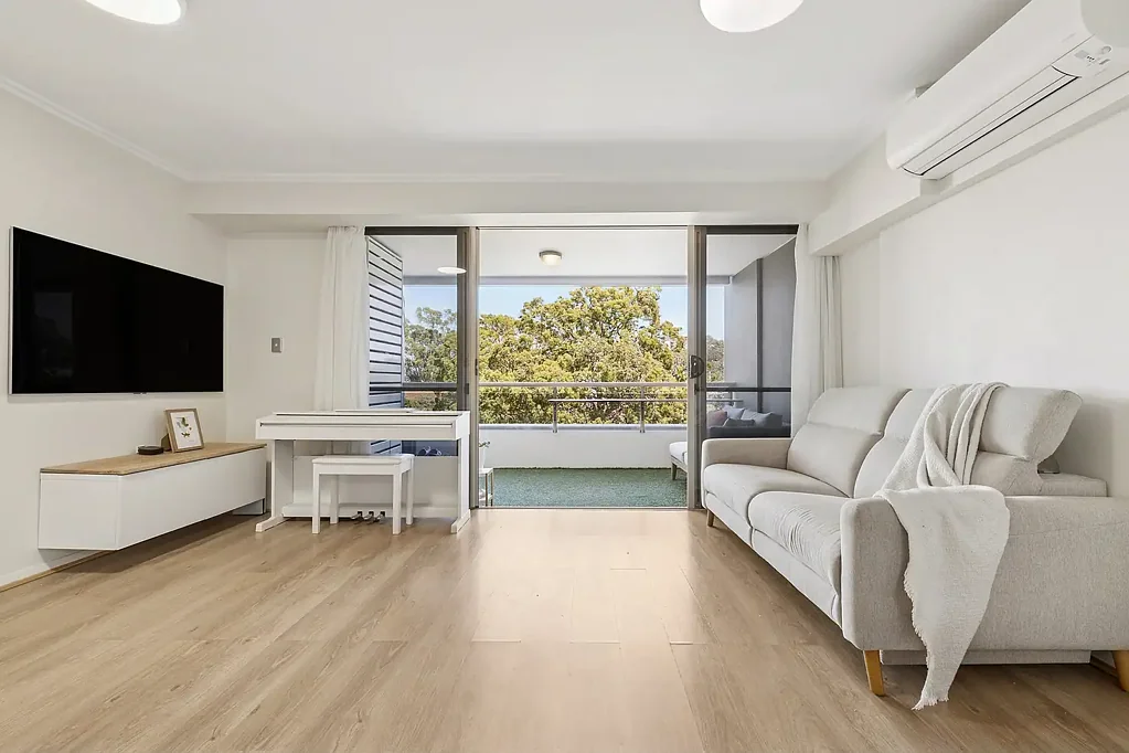 Caringbah 2कमरा Resort-style retreat offers unmatched convenience