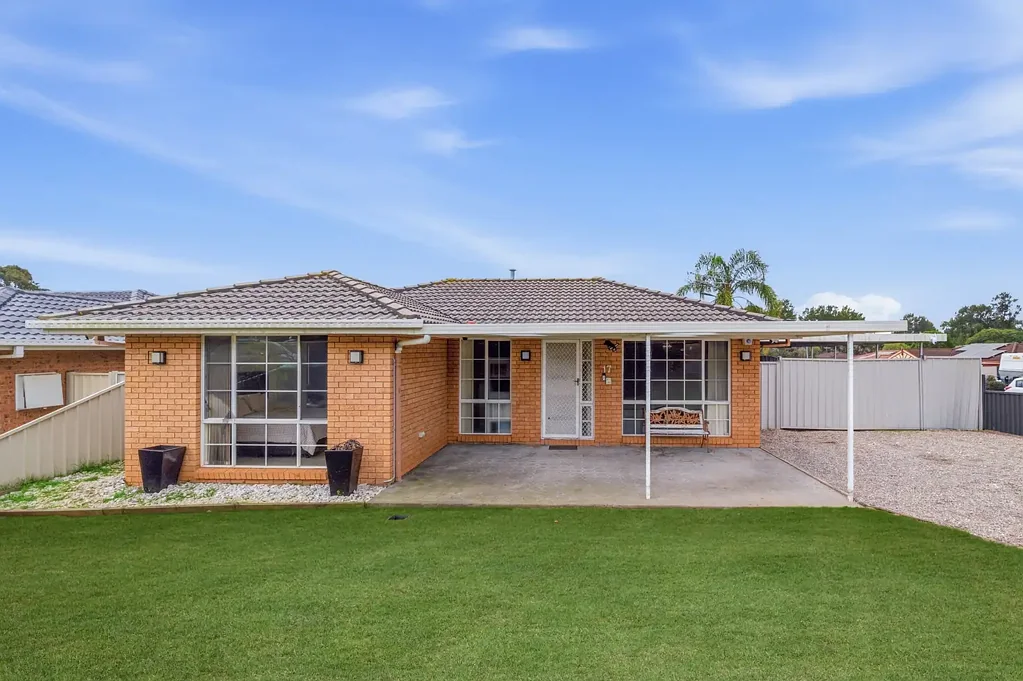 Eagle Vale 5બેડરૂમ Dual-Living Opportunity with a Versatile Granny Flat