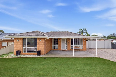 Eagle Vale 5房 多功能祖母房，提供双重居住机会 Dual-Living Opportunity with a Versatile Granny Flat