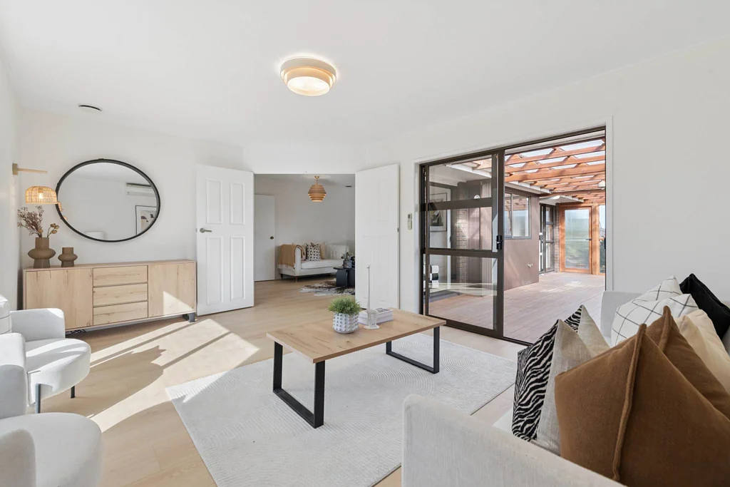 112 Mirrabooka Avenue, Botany Downs, Manukau City, Auckland